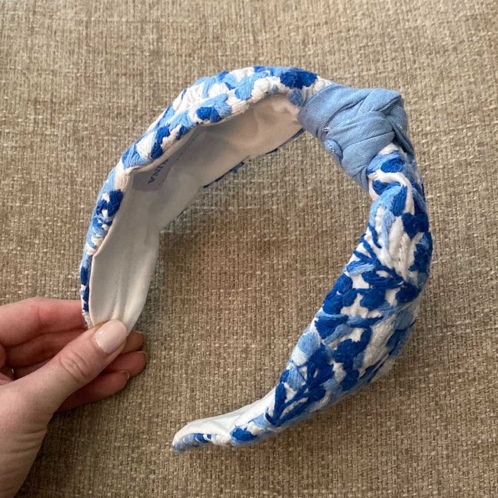 Mi Golondrina Embroidered Headband